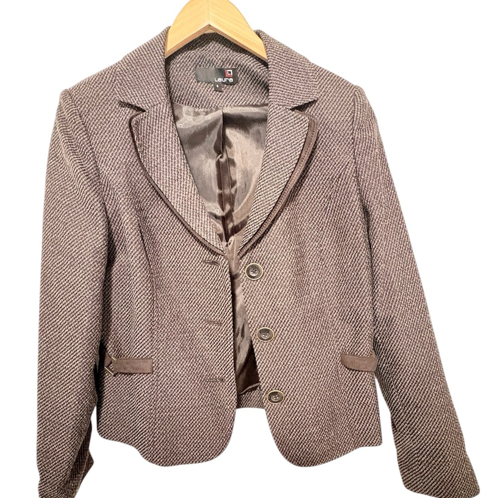 Elegant Women's Gray Blazer